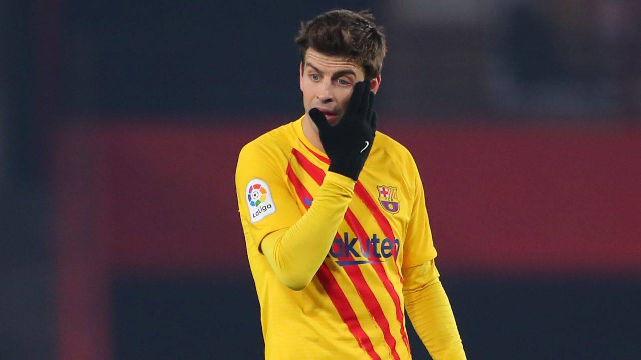 Gerard Pique pensieroso