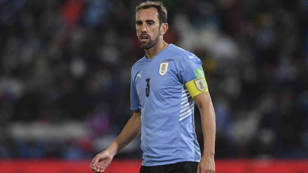 Godin, ex difensore del Cagliari