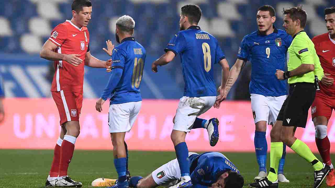 Lewandowski e Insigne durante la sfida di Nations League tra Italia e Polonia