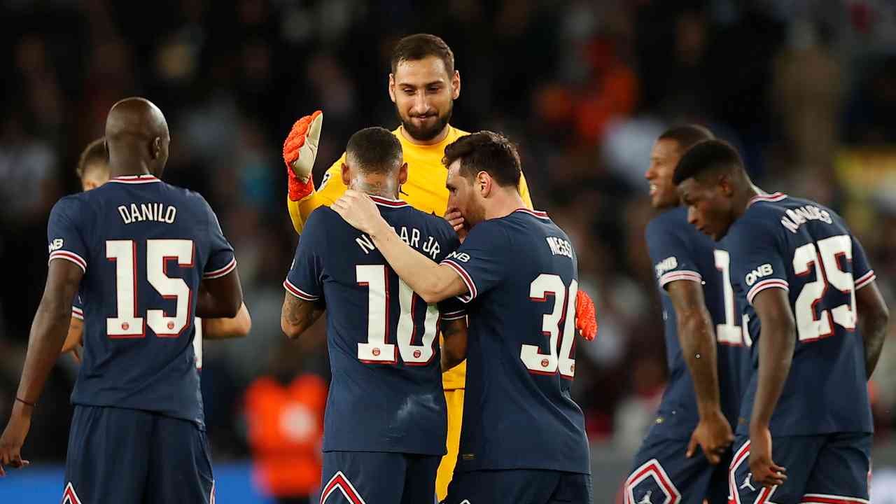 Donnarumma e compagni esultano PSG