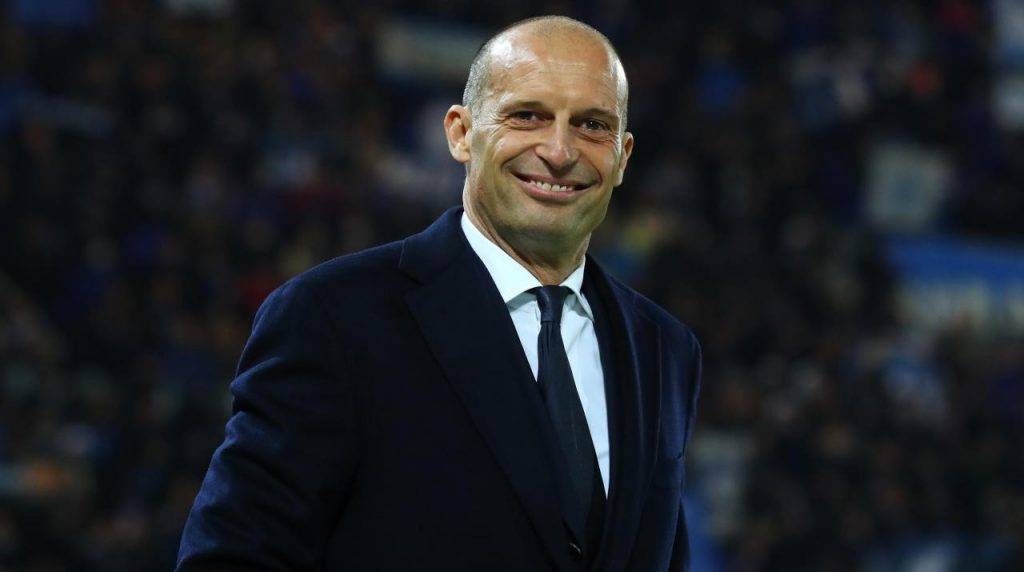 Il tecnico della Juventus Allegri sorridente