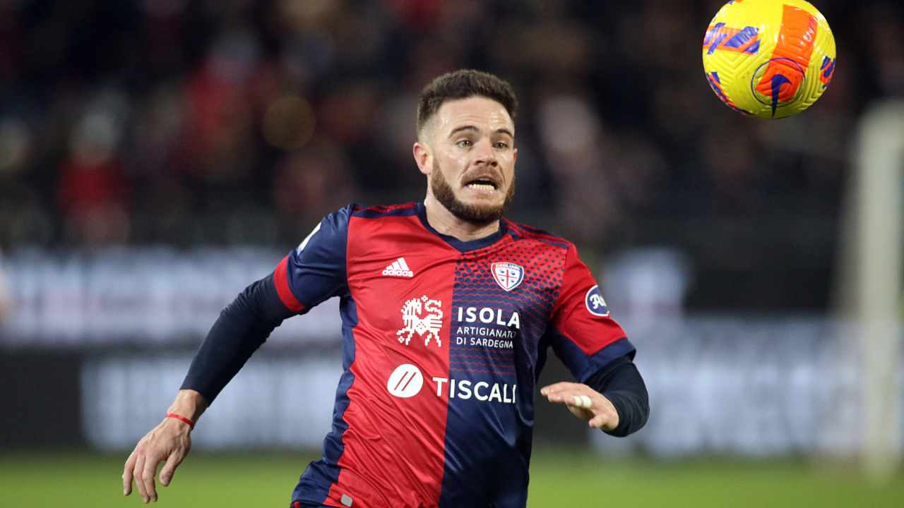 Nandez rincorre la palla