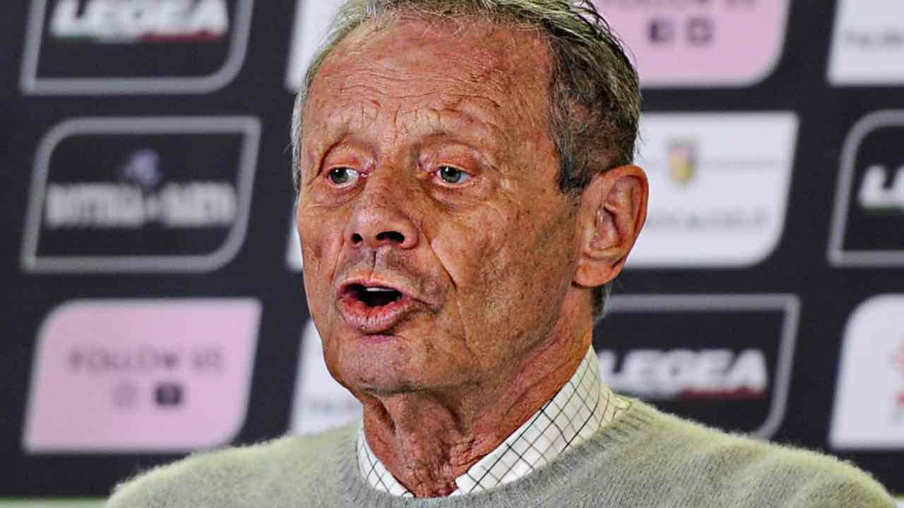 Maurizio Zamparini in conferenza stampa 