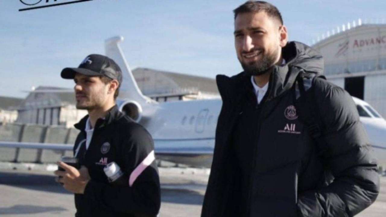 Icardi e Donnarumma camminano e sorridono PSG