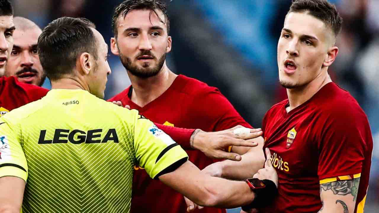 Zaniolo espulso in Roma-Genoa