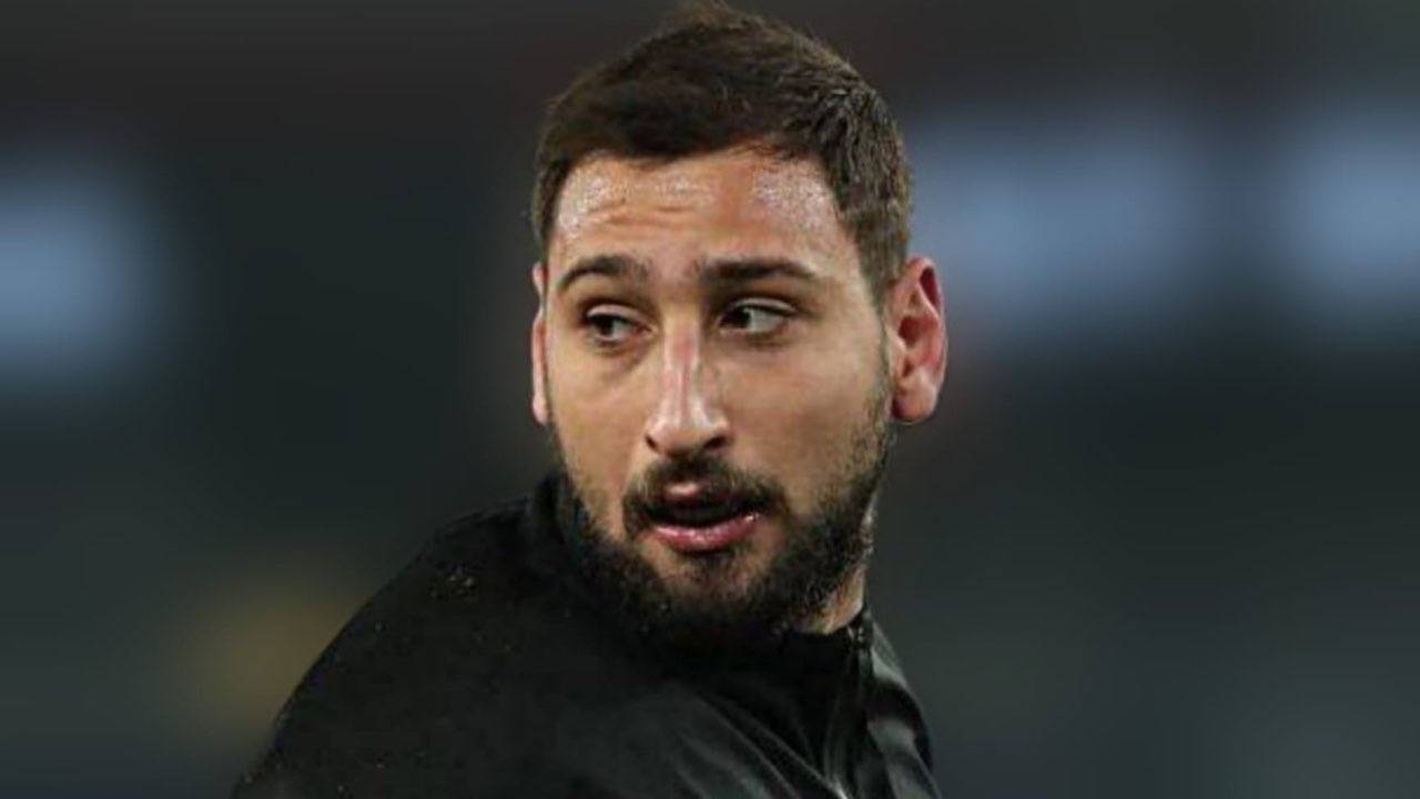 Donnarumma pensieroso 