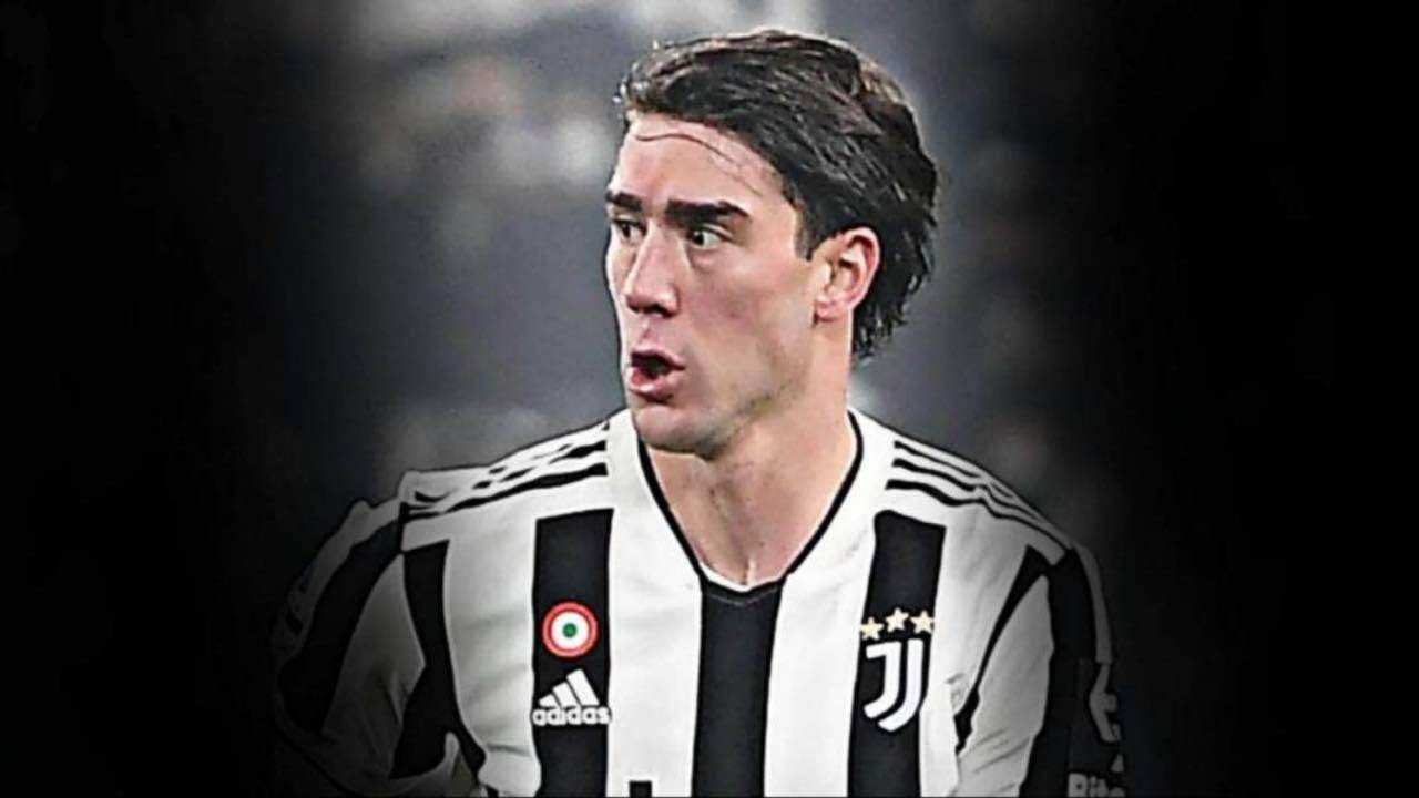 Vlahovic in campo con la Juventus