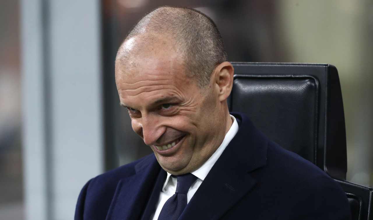 Juventus, Allegri ride in panchina