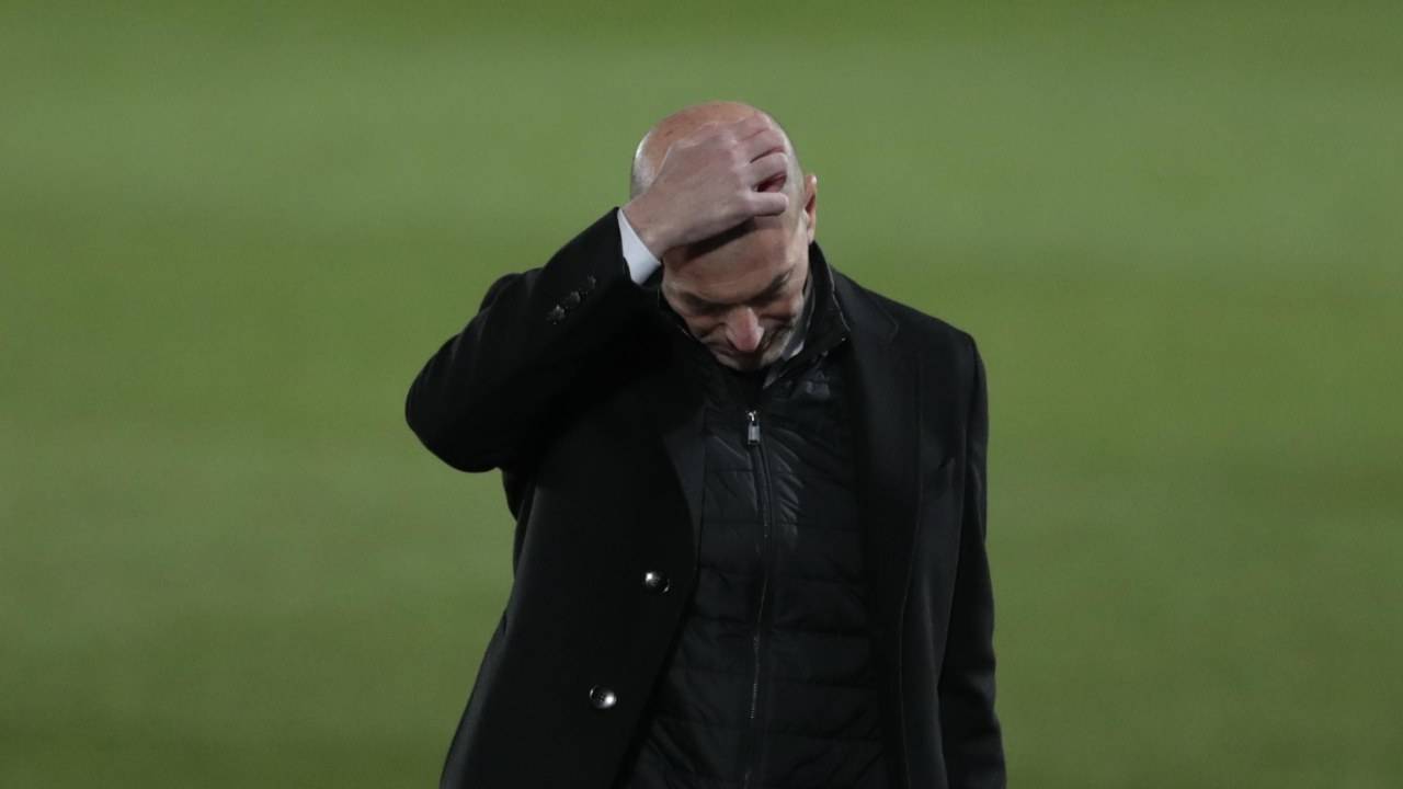 Mani in testa per Zidane