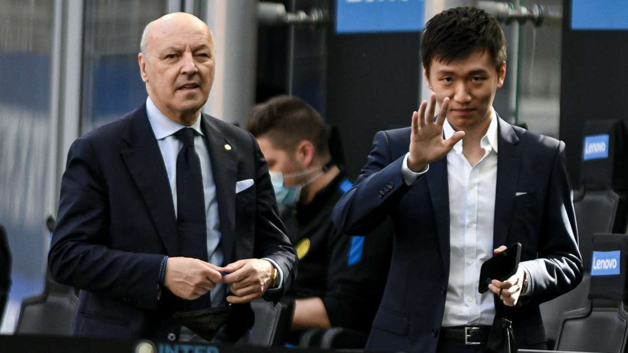 Marotta e Zhang salutano