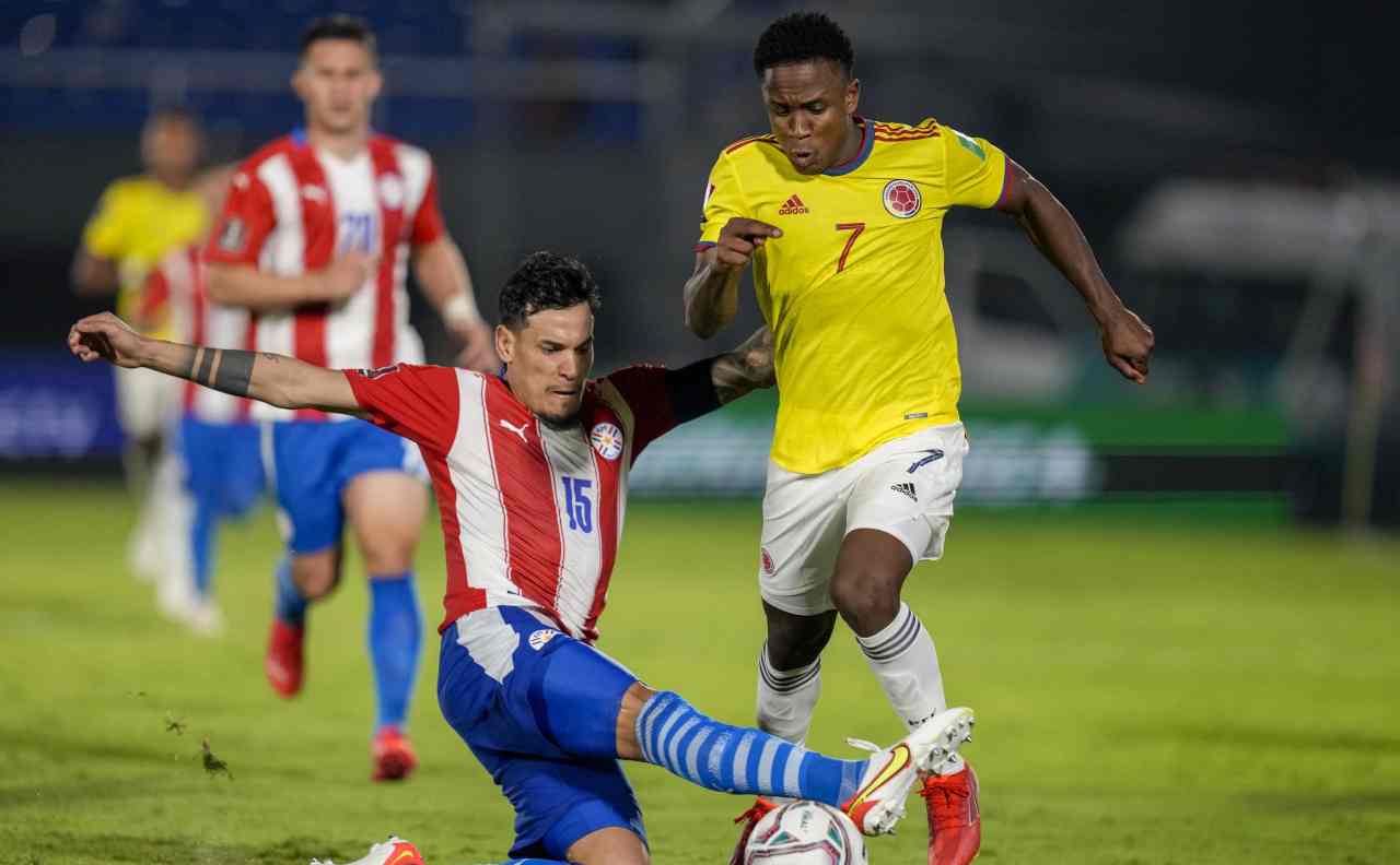 Sinisterra con la maglia della Colombia 