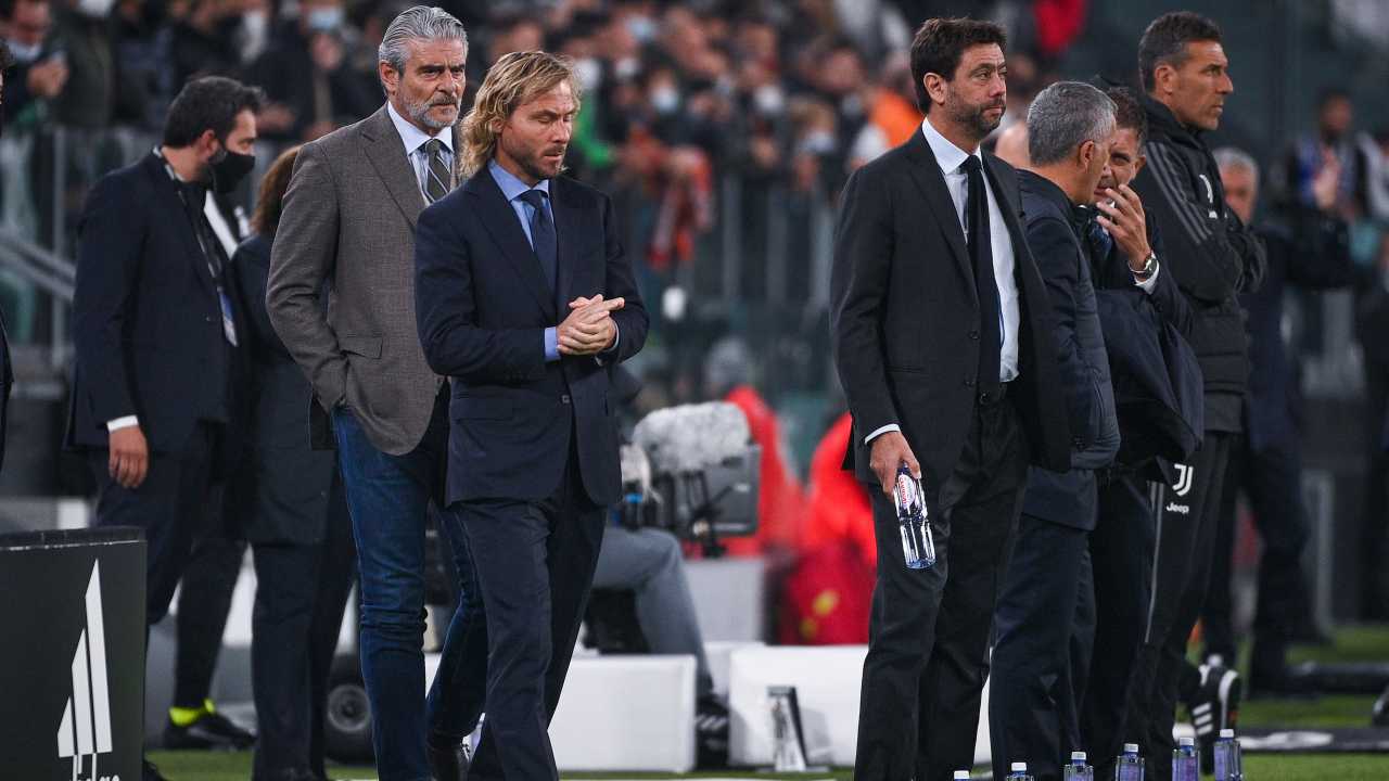Dirigenza della Juventus a borocampo
