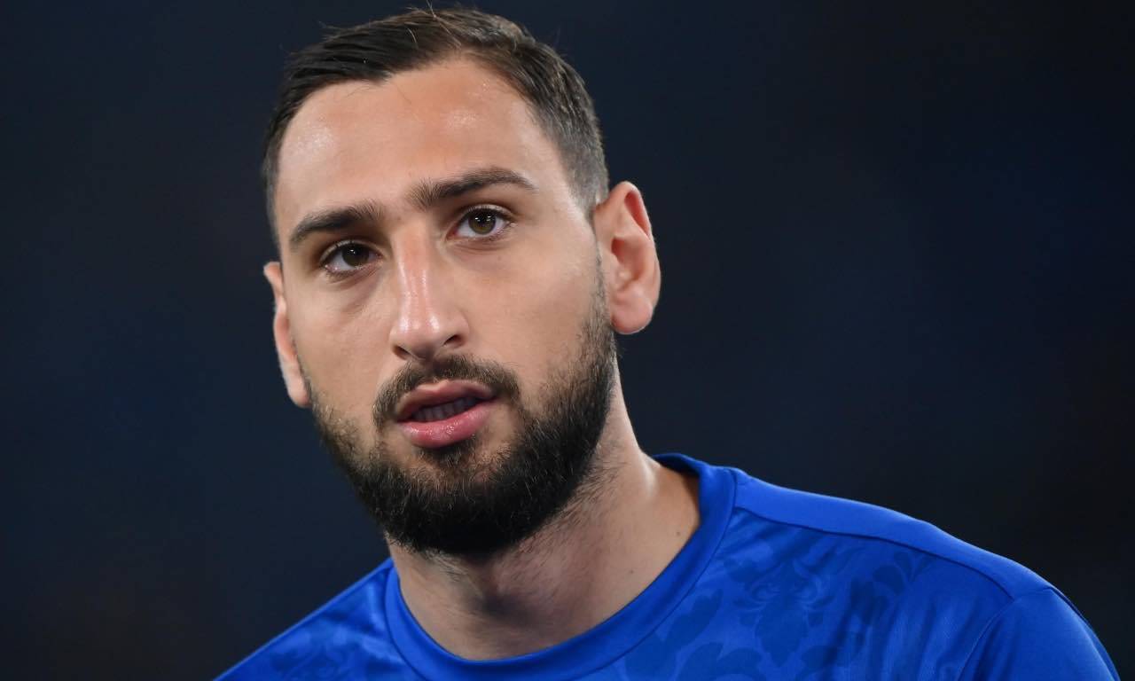 Donnarumma serio