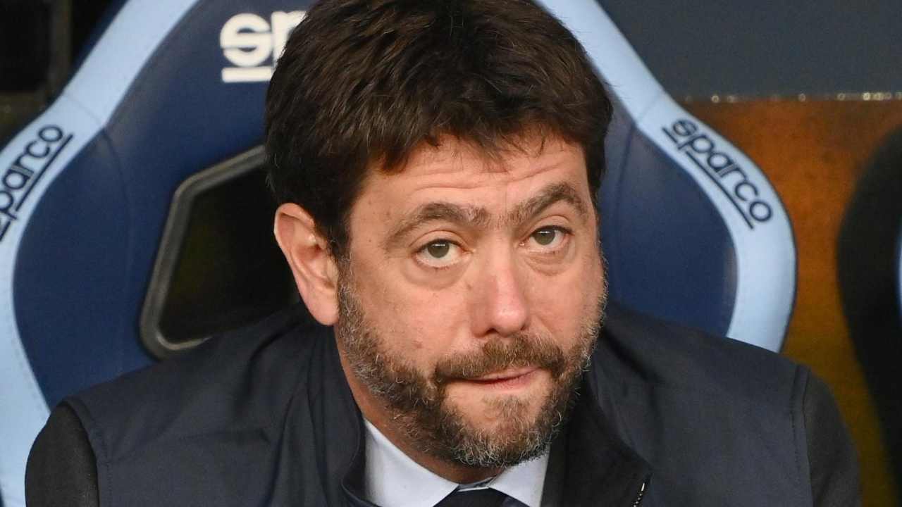 Agnelli concentrato in panchina Juventus
