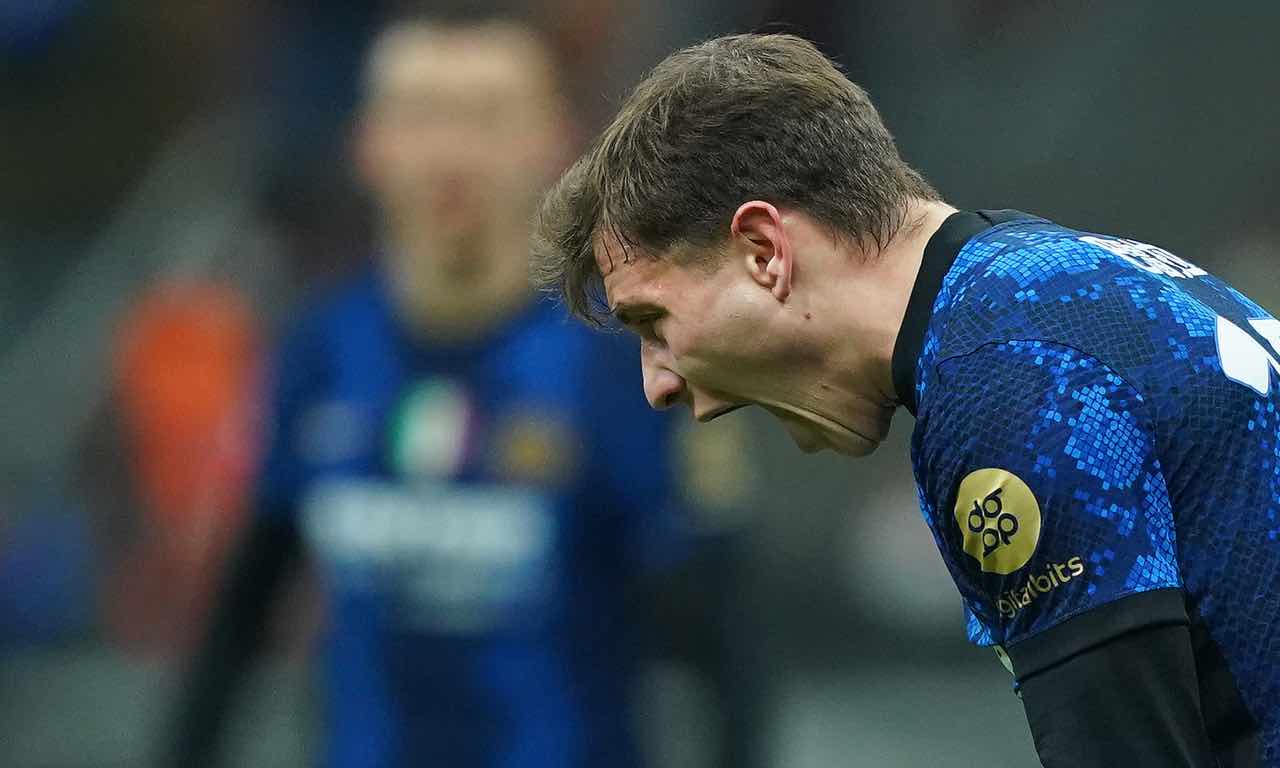 Nicolò Barella esulta con l'Inter