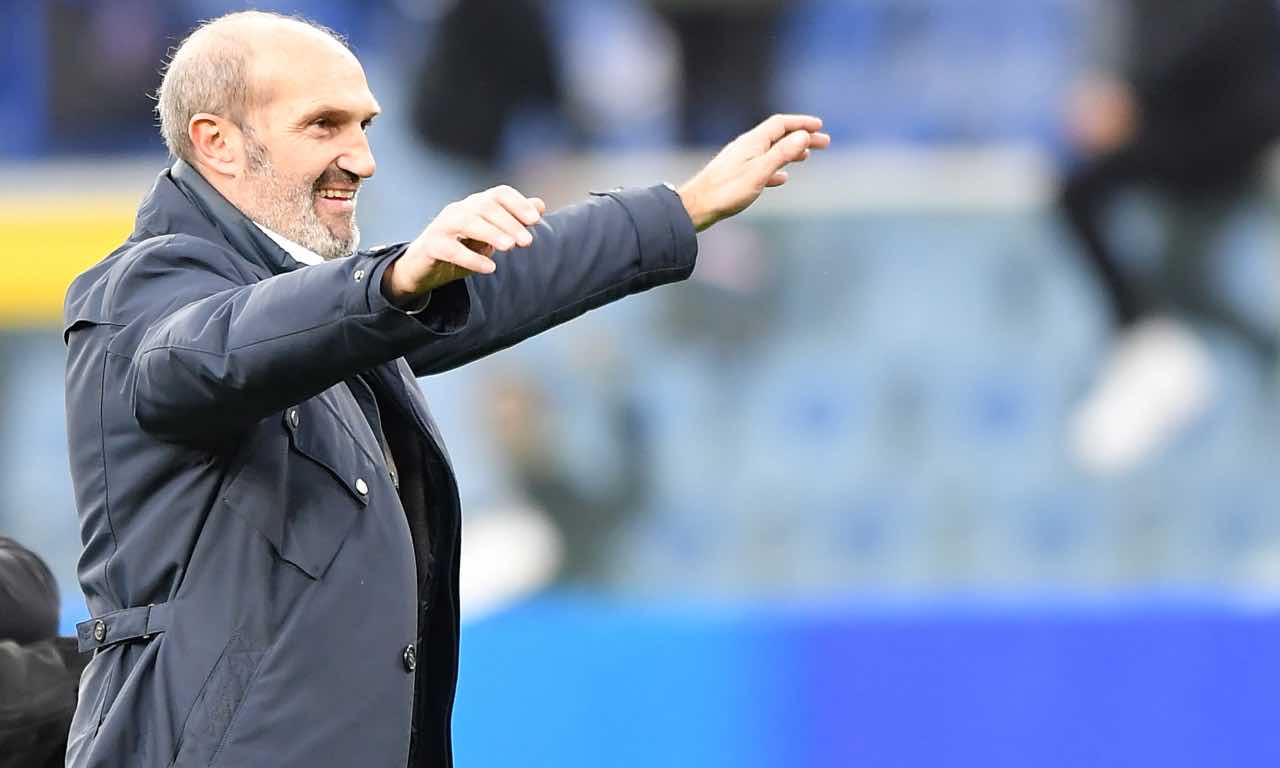 Zangrillo saluta i tifosi del Genoa
