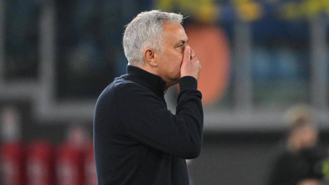 Josè Mourinho perplesso