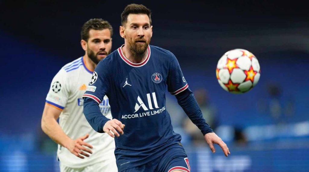 Messi del PSG e Nacho del Real in campo