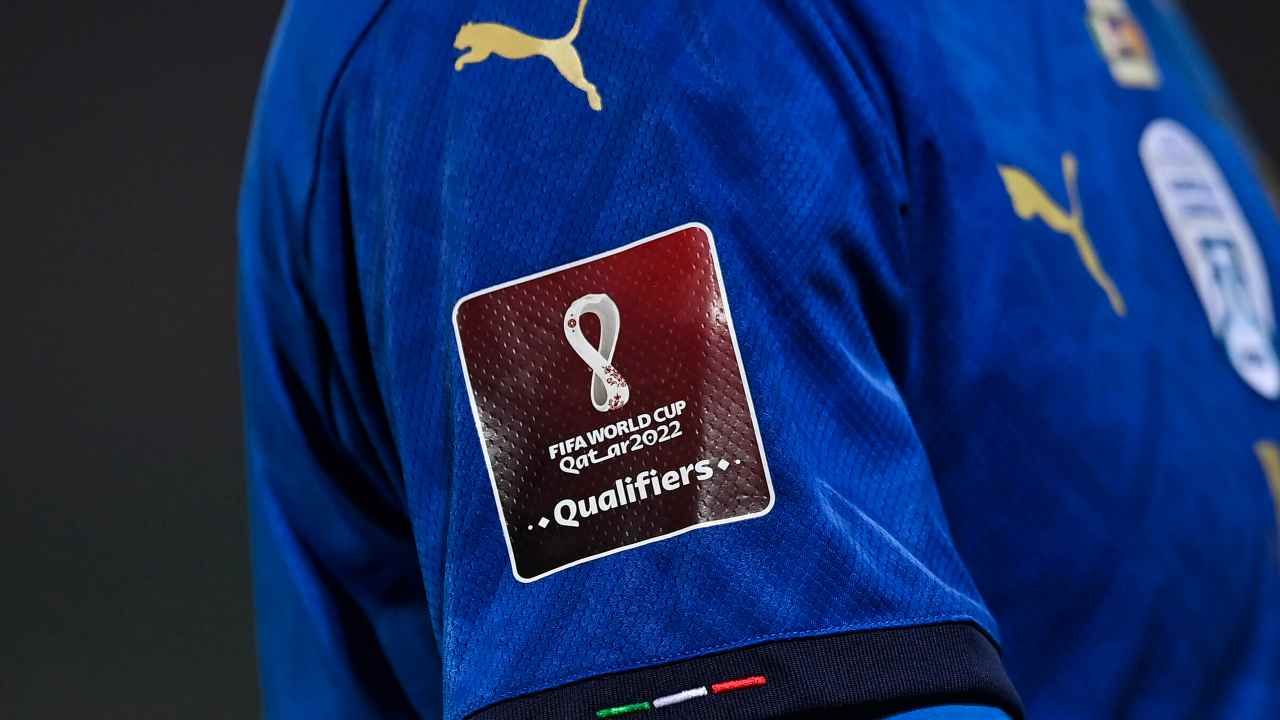 Maglia e logo ufficiale Italia