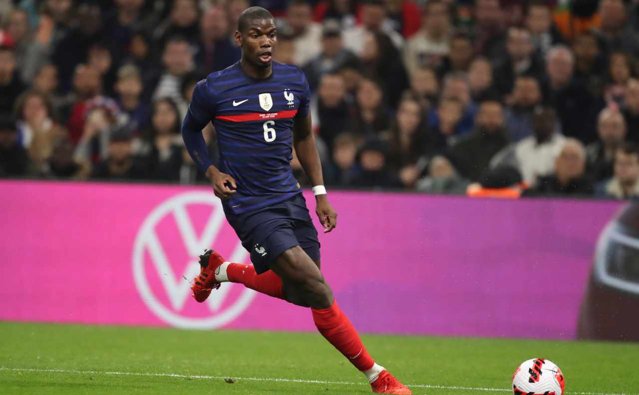 Pogba porta palla