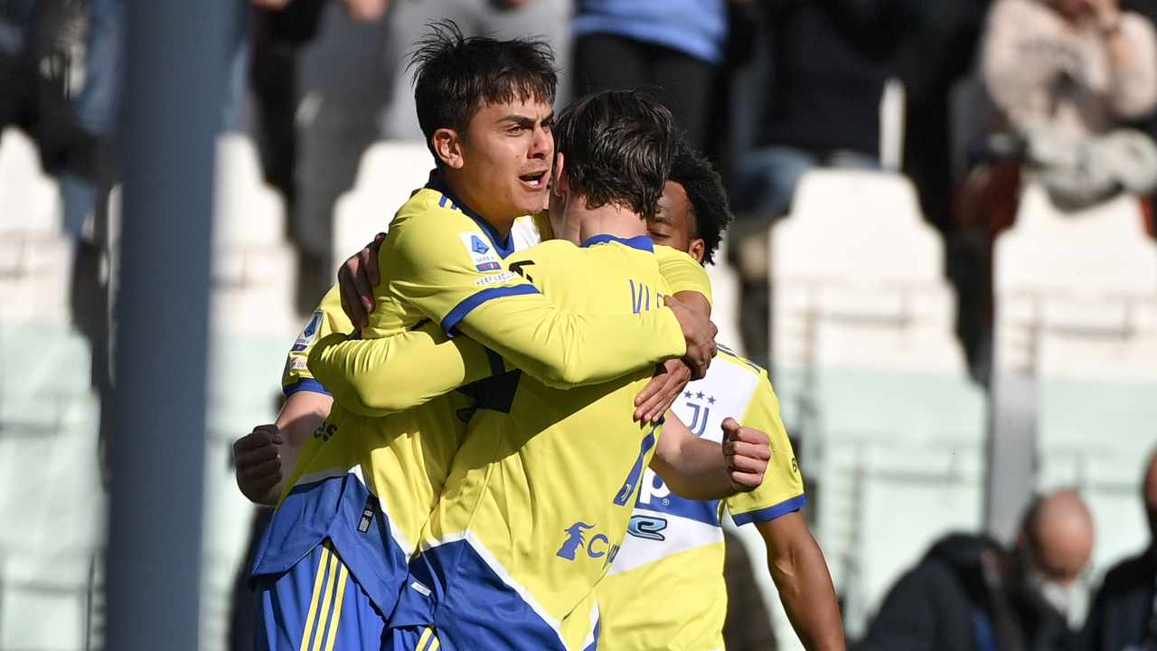 Dybala esulta