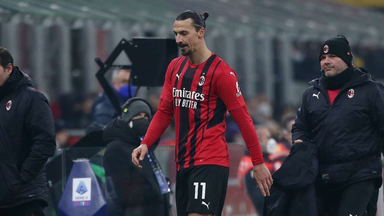 Ibrahimovic esce dal campo