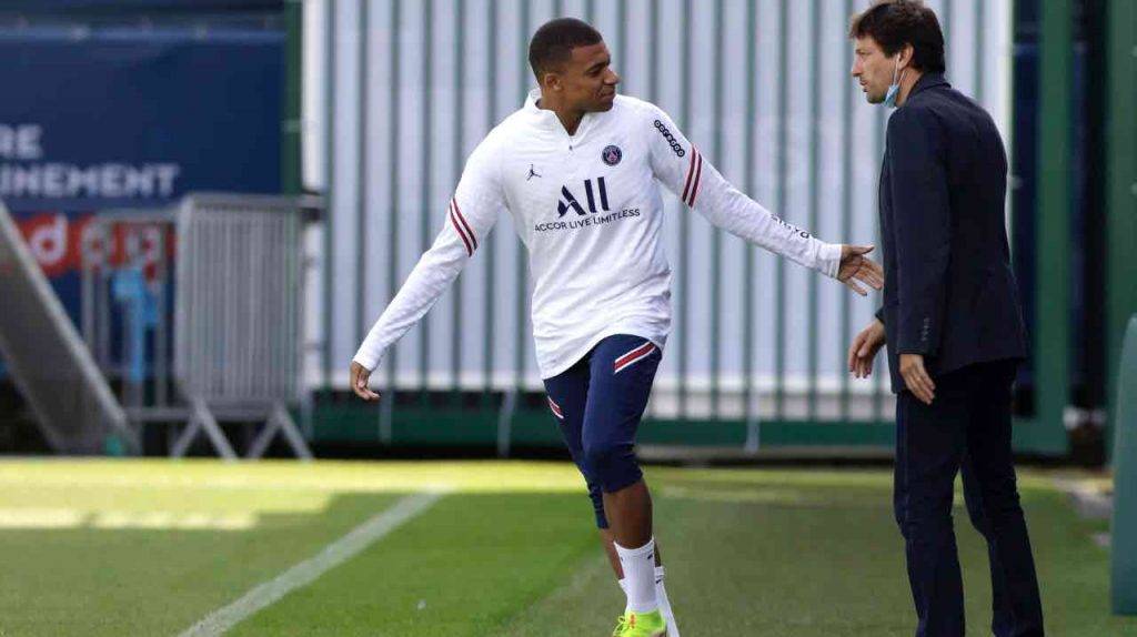 Leonardo e Mbappé in campo