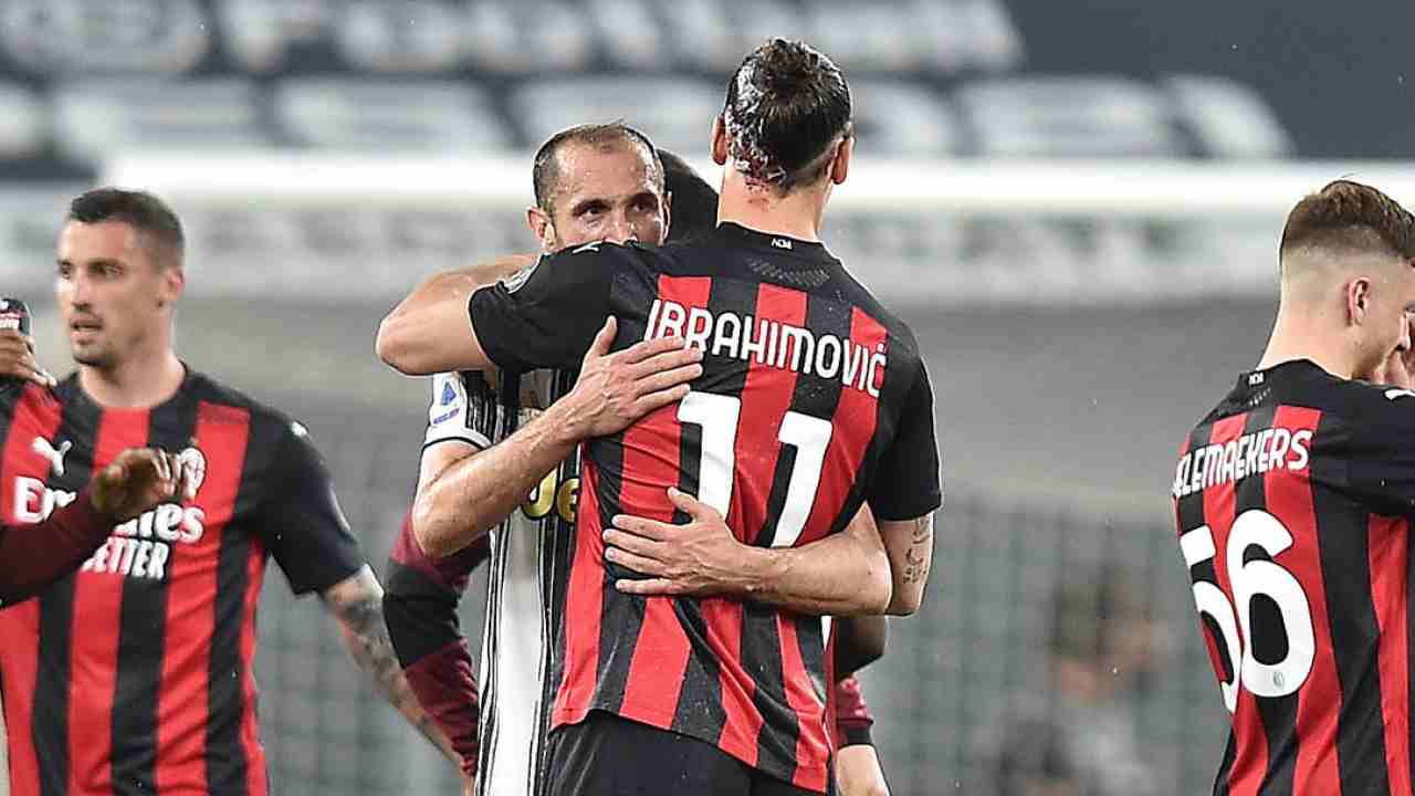 Ibrahimovic e Chiellini si abbracciano Juve