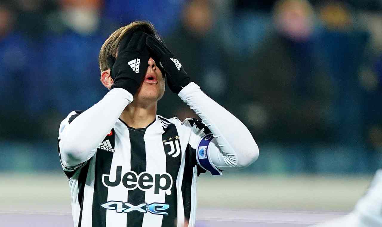 Dybala si dispera 