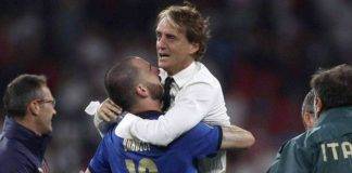 Mancini abbraccia Bonucci
