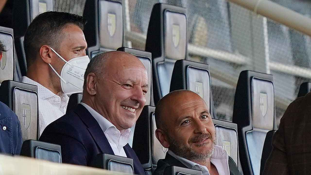 Marotta e Ausilio in tribuna