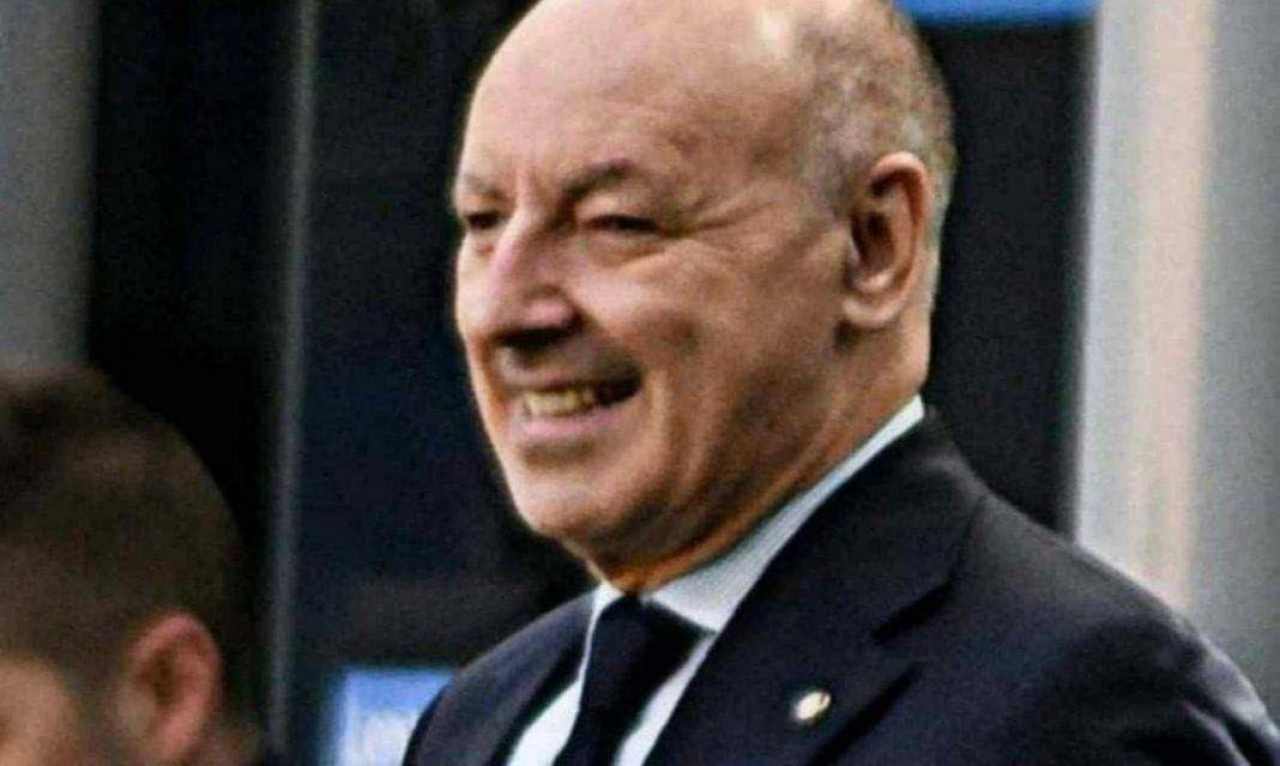 Marotta sorride 