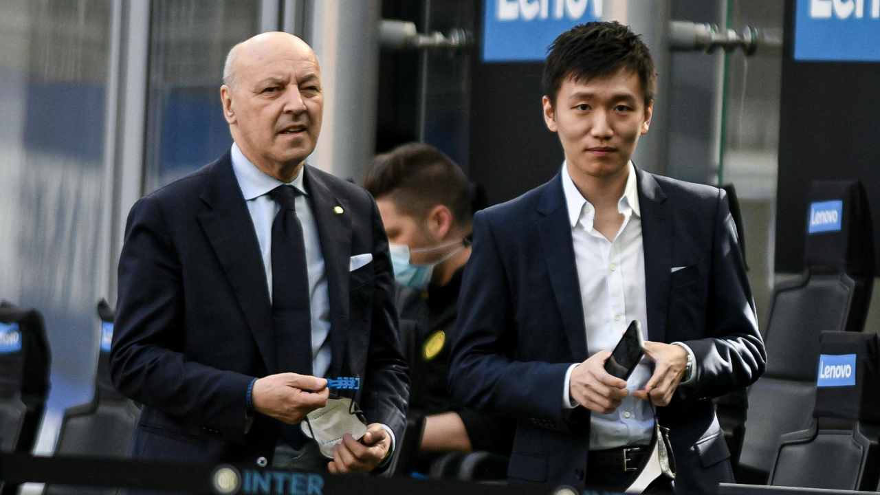Marotta e Zhang insieme a bordocampo Inter