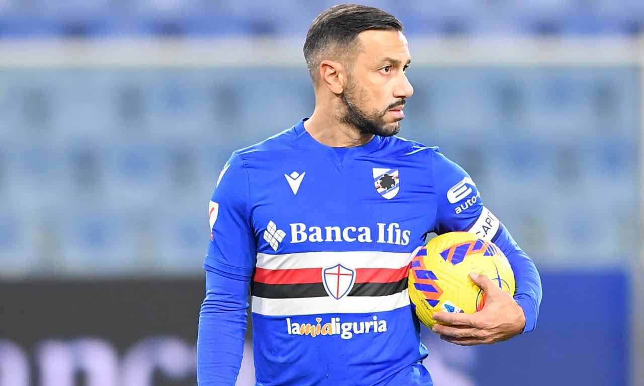 Quagliarella col pallone sotto al braccio