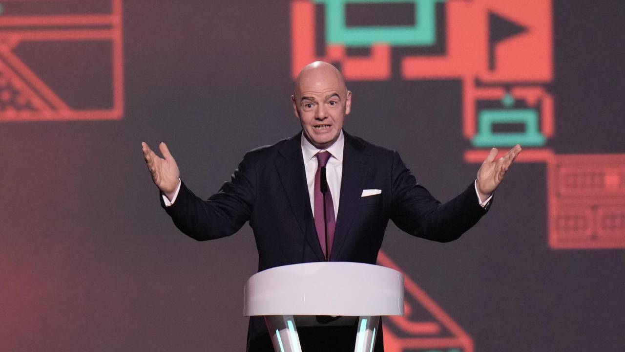 Gianni Infantino in conferenza