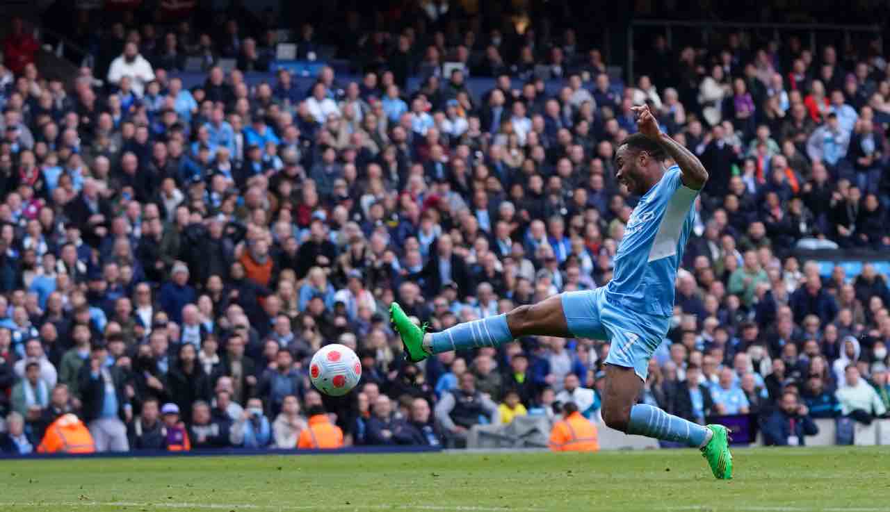 Sterling in azione in City-Liverpool