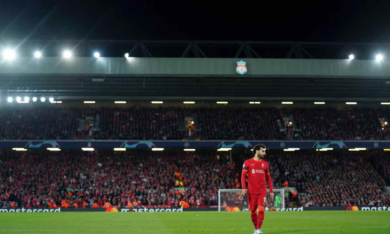 Salah in campo in Liverpool-Benfica