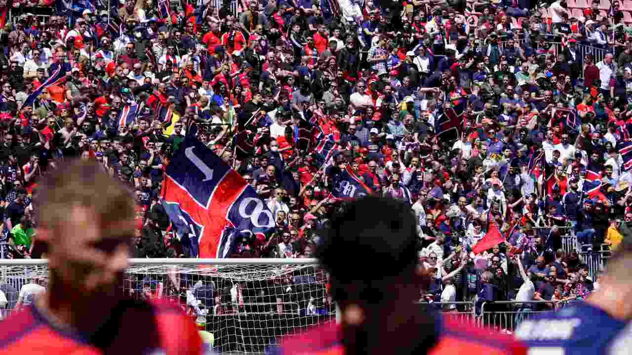 Tifosi Cagliari in curva