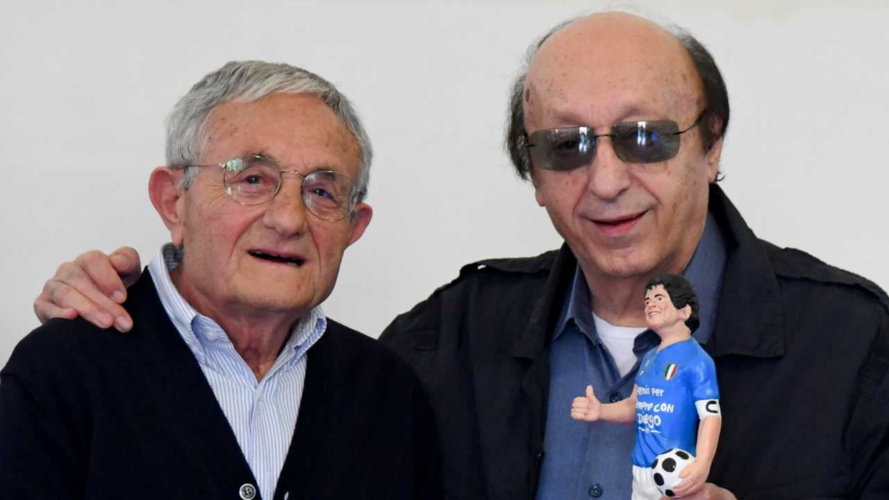 Moggi premia Carmando nel giorno del compleanno di Maradona