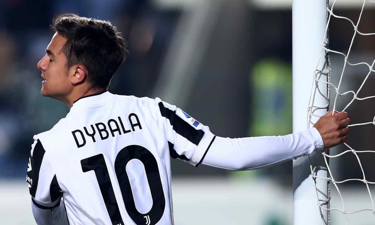 Dybala in azione con la maglia della Juventus