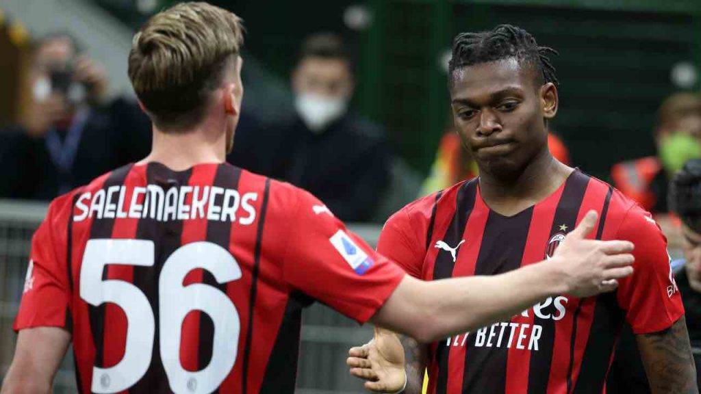 Leao e Saelemaekers in campo