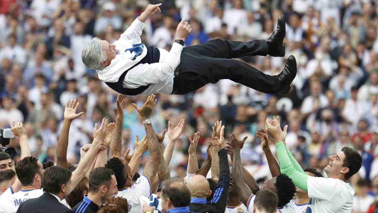 Real Madrid festeggia la vittoria della Liga Ancelotti