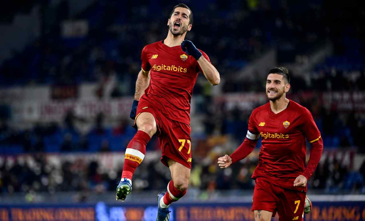 Mkhitaryan esulta