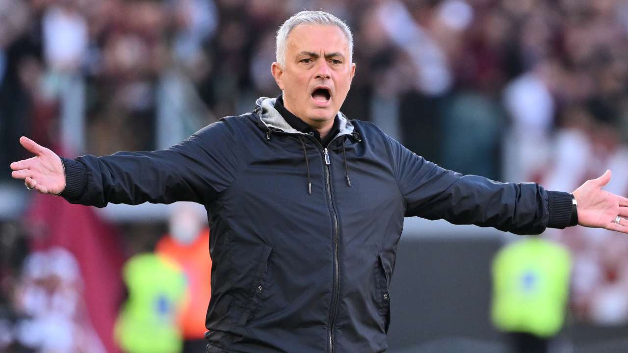 Mourinho in panchina