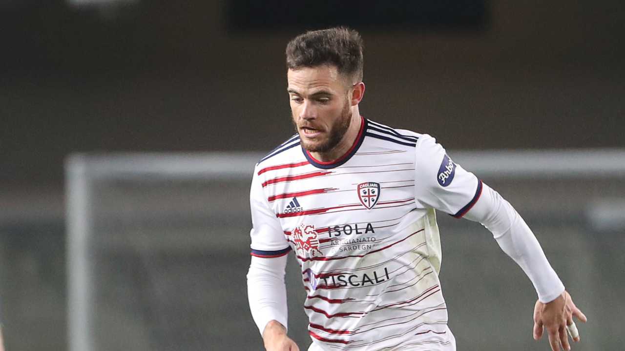 Nandez in azione con la maglia del Cagliari