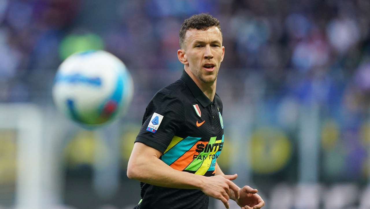 Perisic controlla il pallone