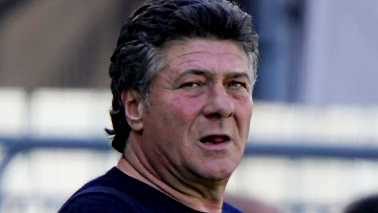 Cagliari, primo piano di Mazzarri