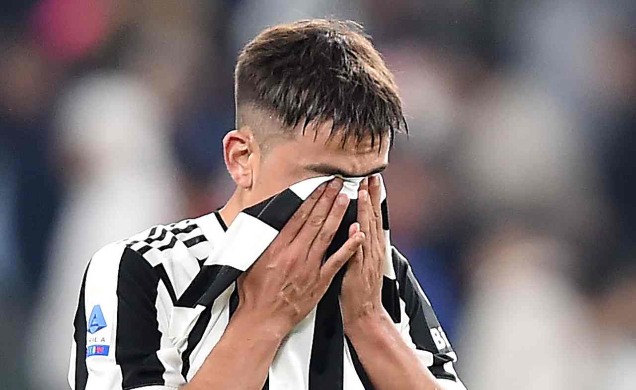 Dybala si copre il volto