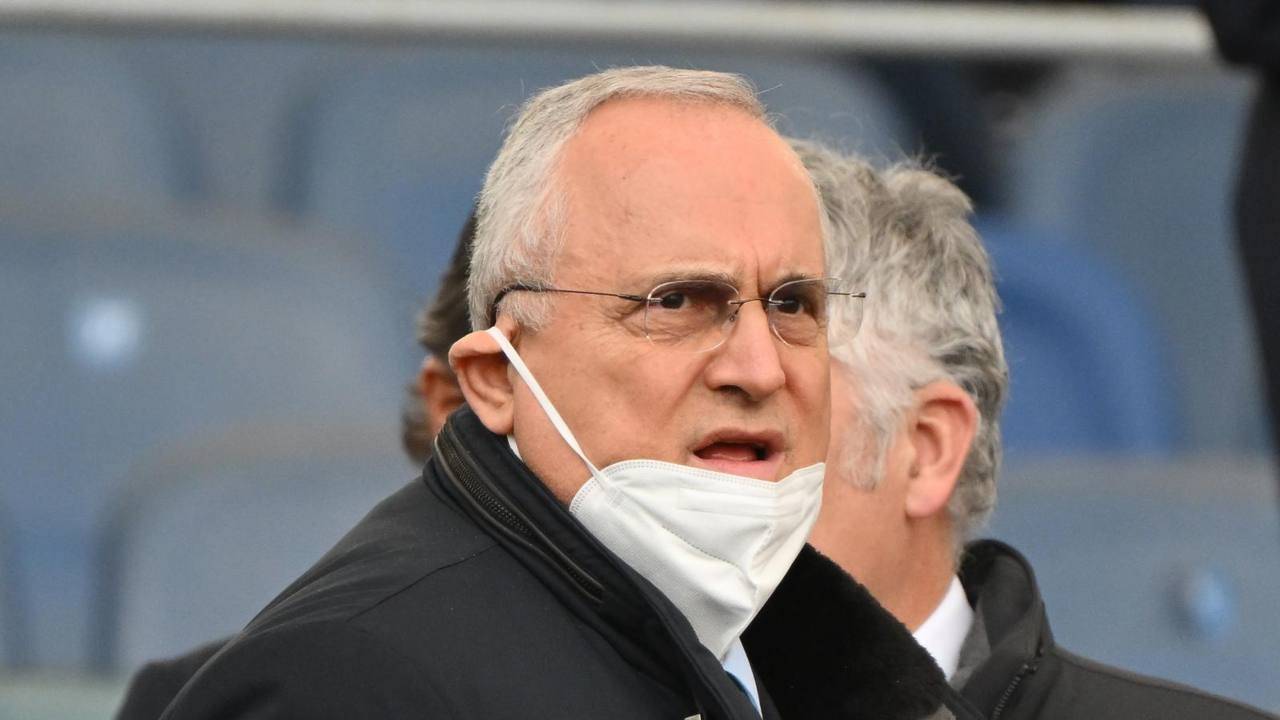 I tifosi della Lazio contestano Lotito