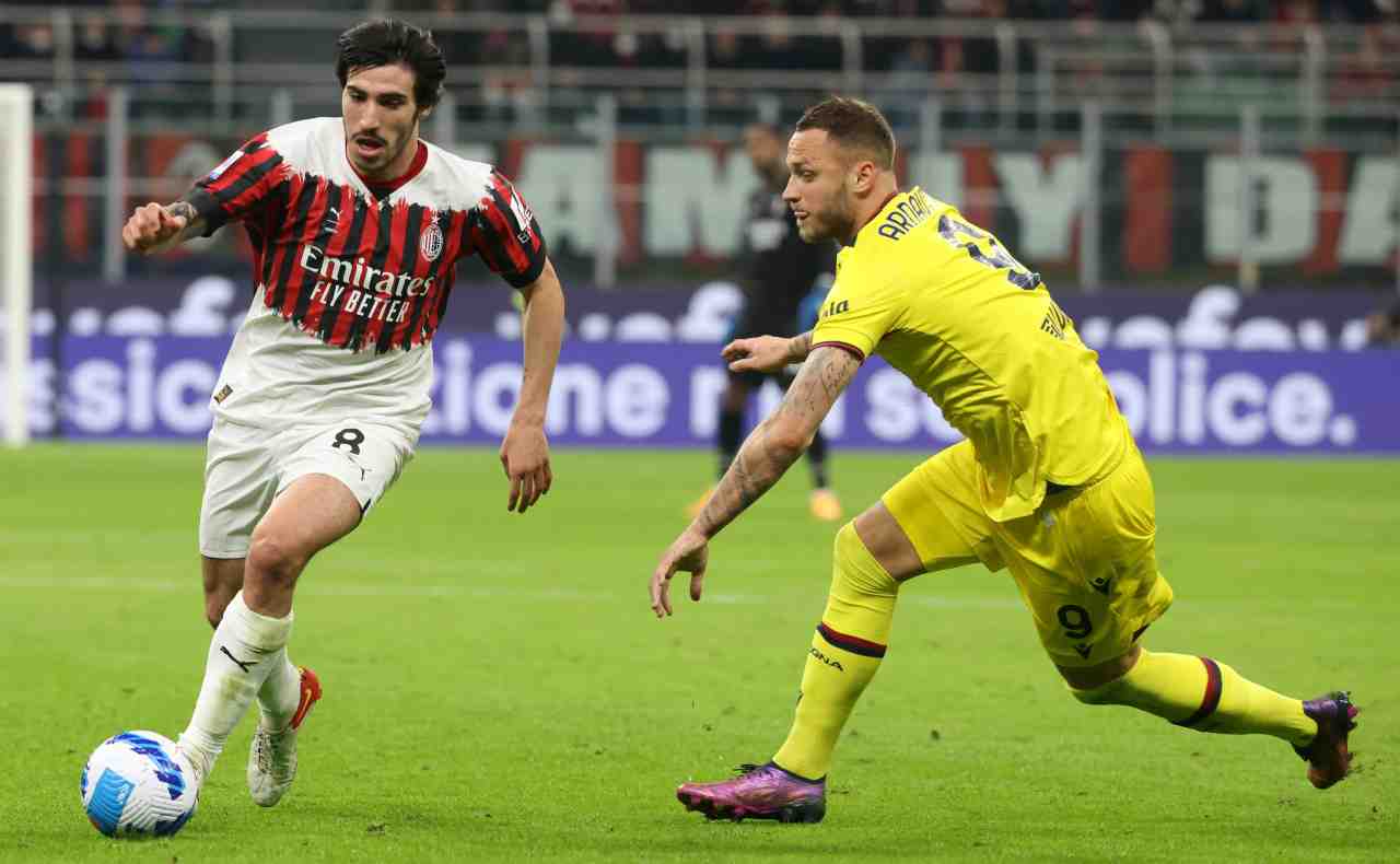 Milan-Bologna, Tonali e Arnautovic in azione